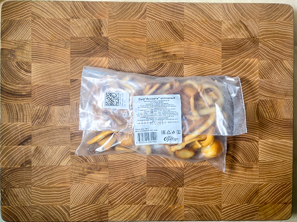 Сыр 150 гр ГОРНЫЙ СЫРОВАР (Ассорти копчёный) в Невинномысске