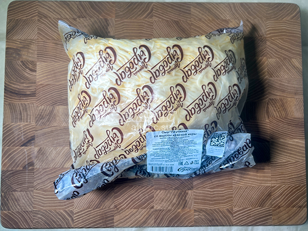 Сыр 1 кг ГОРНЫЙ СЫРОВАР (Паутинка со вкусом красной икры) в Невинномысске